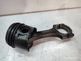 Peugeot 4007 Piston avec bielle 