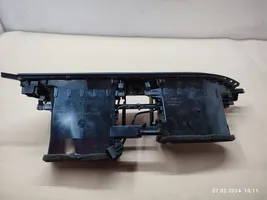 Audi A6 S6 C7 4G Centrālais gaisa ventilācijas režģis 4G1820951