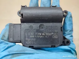 Volkswagen Tiguan Air flap motor/actuator 1K0907511J