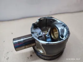 Hyundai Tucson JM Piston 