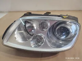 Volkswagen Touran I Lampa przednia 0301205271