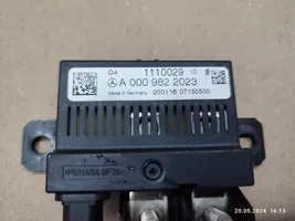 Mercedes-Benz C W205 Charging relay A0009822023