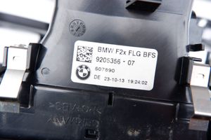 BMW 1 F20 F21 Dysze / Kratki środkowego nawiewu deski rozdzielczej 9205356