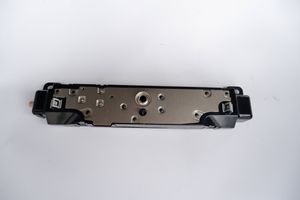 Tesla Model Y Antenne intérieure accès confort ED322246003110