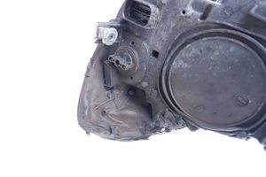 BMW 2 F46 Lampa przednia 7422580