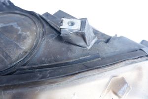 BMW 2 F46 Lampa przednia 7422580