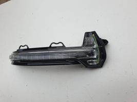 Audi A4 S4 B8 8K Peilin suuntavilkku 8W0949102