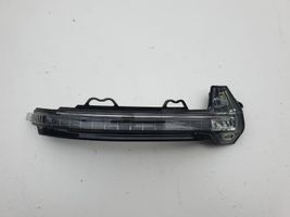 Audi A4 S4 B8 8K Peilin suuntavilkku 8W0949102