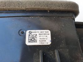 BMW X1 F48 F49 Kojelaudan keskiosan tuuletussuuttimen ritilä 9292741