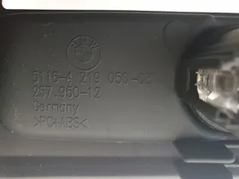 BMW M5 Muu keskikonsolin (tunnelimalli) elementti 4219050