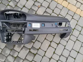 BMW 3 E92 E93 Dashboard 9120328