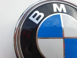 BMW X3 E83 Mostrina con logo/emblema della casa automobilistica 3401005