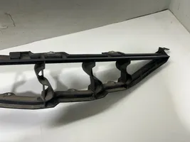 BMW X5 E70 Supporto di montaggio del parafango 51127157989