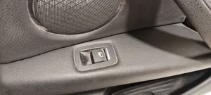 BMW X5 E70 Rivestimento del pannello della portiera posteriore 