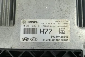 Hyundai i40 Komputer / Sterownik ECU silnika 0281032311