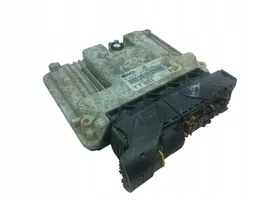 Opel Signum Блок управления двигателем ECU 65WHE53H