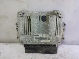 Opel Zafira B Komputer / Sterownik ECU silnika 0281014024