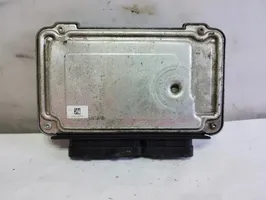 Toyota Yaris Unité de commande, module ECU de moteur 89661-0DF10