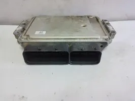 Hyundai Sonata LF Komputer / Sterownik ECU silnika 39113-27405