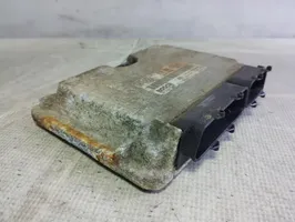 Volkswagen Polo IV 9N3 Centralina/modulo motore ECU 038906013AJ