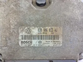 Volkswagen Polo IV 9N3 Centralina/modulo motore ECU 038906013AJ