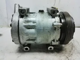 Renault Clio I Klimakompressor Pumpe 7700875357