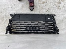 Audi Q2 - Etupuskurin ylempi jäähdytinsäleikkö 81A853651