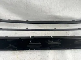 BMW X1 U11 Mascherina inferiore del paraurti anteriore 51119881918