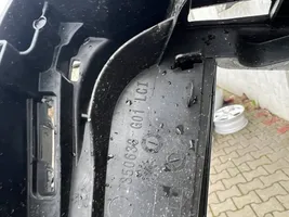 BMW X3 G01 Etupuskurin ylempi jäähdytinsäleikkö 985006210