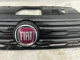 Fiat Talento Maskownica / Grill / Atrapa górna chłodnicy 623106388R