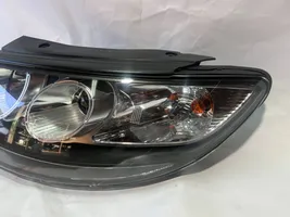 Hyundai Santa Fe Headlight/headlamp 921012B120