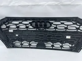Audi RS3 8Y Etupuskurin ylempi jäähdytinsäleikkö 8Y0807725