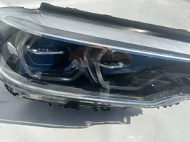 BMW 5 G30 G31 Передняя фара 8499122-03