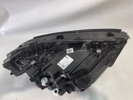 Mercedes-Benz GLA H247 Передняя фара A2479063504