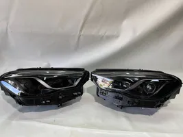 Mercedes-Benz GLA H247 Lampa przednia A2479064204