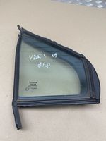 Toyota Yaris Fenêtre latérale avant / vitre triangulaire (4 portes) 682150D050