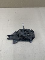 Toyota RAV 4 (XA40) Palanca/selector de cambios (interno) 75C996