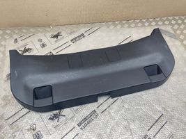 Toyota Prius (XW30) Garniture de hayon 6775047020