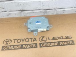 Toyota RAV 4 (XA40) Akun ohjainlaite 8989248050