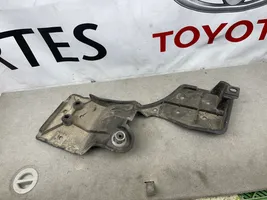 Toyota Prius (XW30) Polttoainesäiliön pohjapanssari 5762747010