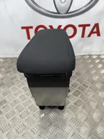 Toyota Prius (XW50) Podłokietnik tunelu środkowego 5891347040