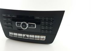 Mercedes-Benz C W204 Panel / Radioodtwarzacz CD/DVD/GPS A2049007111