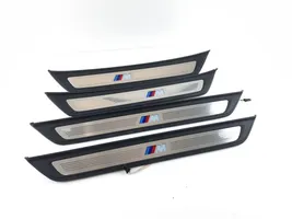 BMW 6 G32 Gran Turismo Garniture de protection de seuil intérieur 8061034