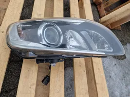 Volvo S60 Lampa przednia 31420262