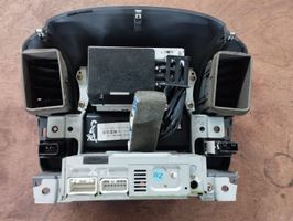 Lexus RX 300 Panel / Radioodtwarzacz CD/DVD/GPS 8401048030