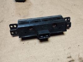 Honda Civic Mittariston valaistuksen säätökytkin M30085