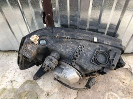 Subaru Outback Lampa przednia 