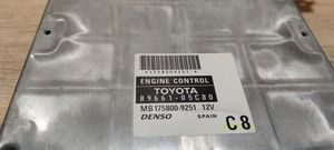 Toyota Avensis T250 Centralina/modulo del motore 8966105C80