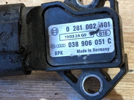 Audi A4 S4 B5 8D Sensor de la presión del aire 038906051B