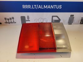 Audi 80 90 S2 B4 Lampy tylnej klapy bagażnika 893945093A